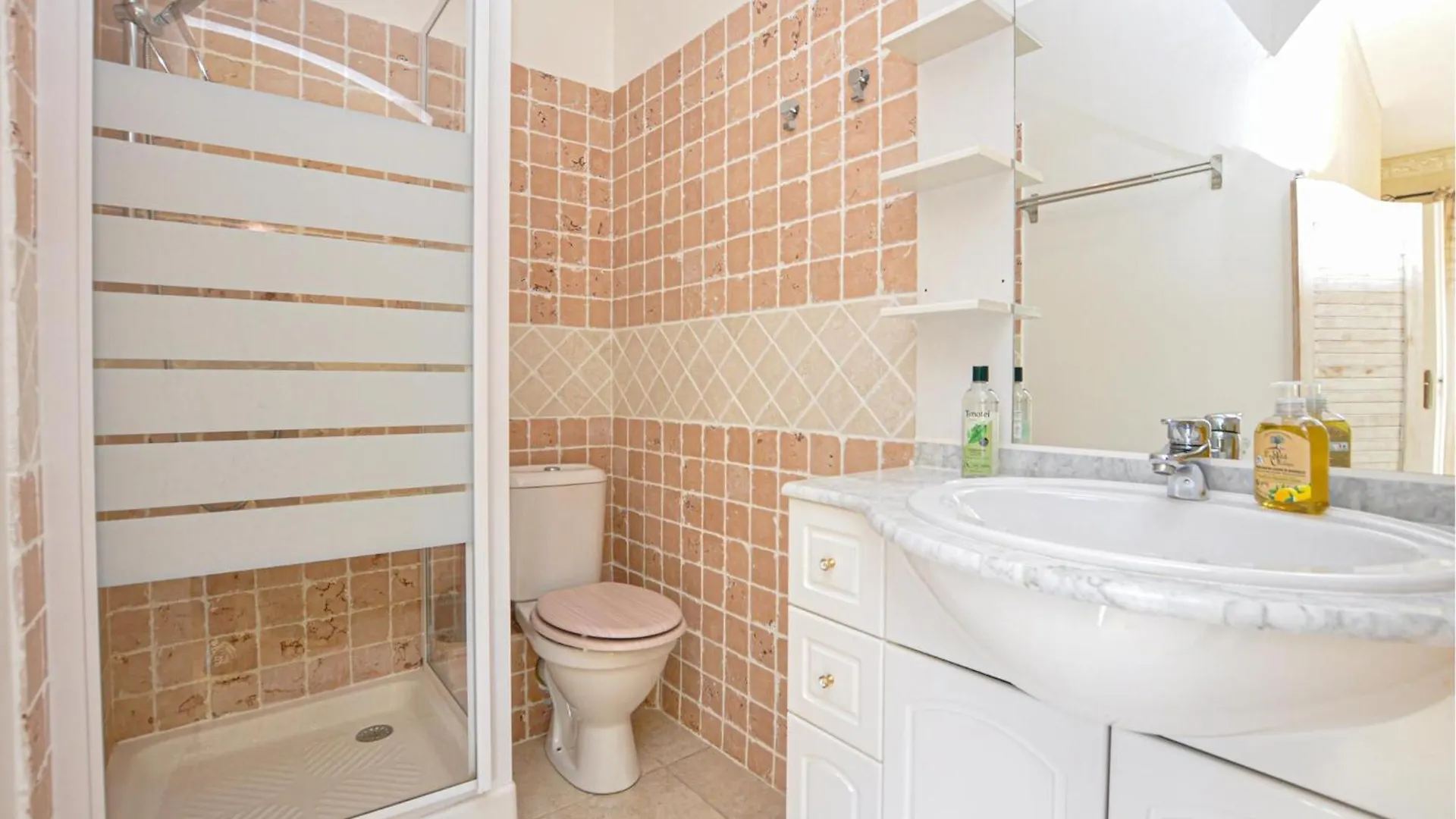 4 Bedroom Pet Friendly Home In Sainte Maxime 0*, Sainte-Maxime