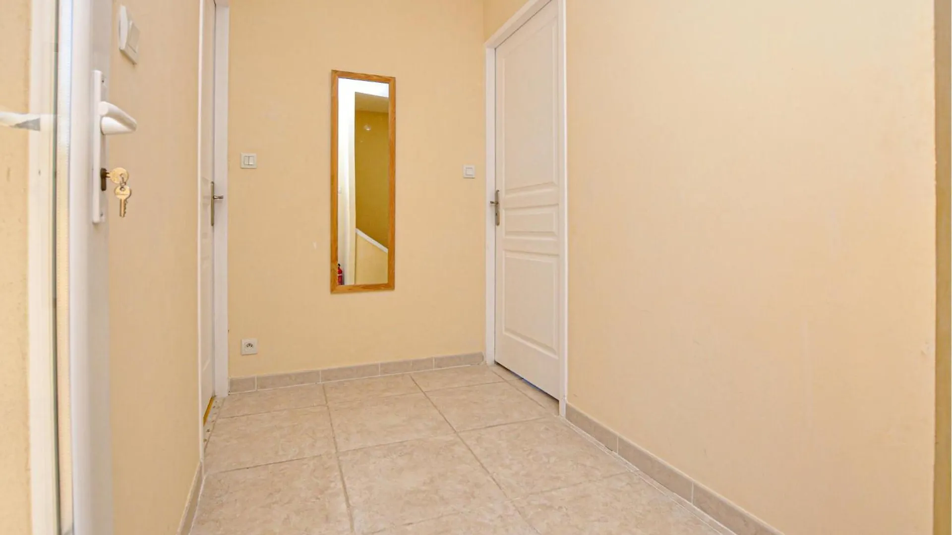 4 Bedroom Pet Friendly Home In Sainte Maxime