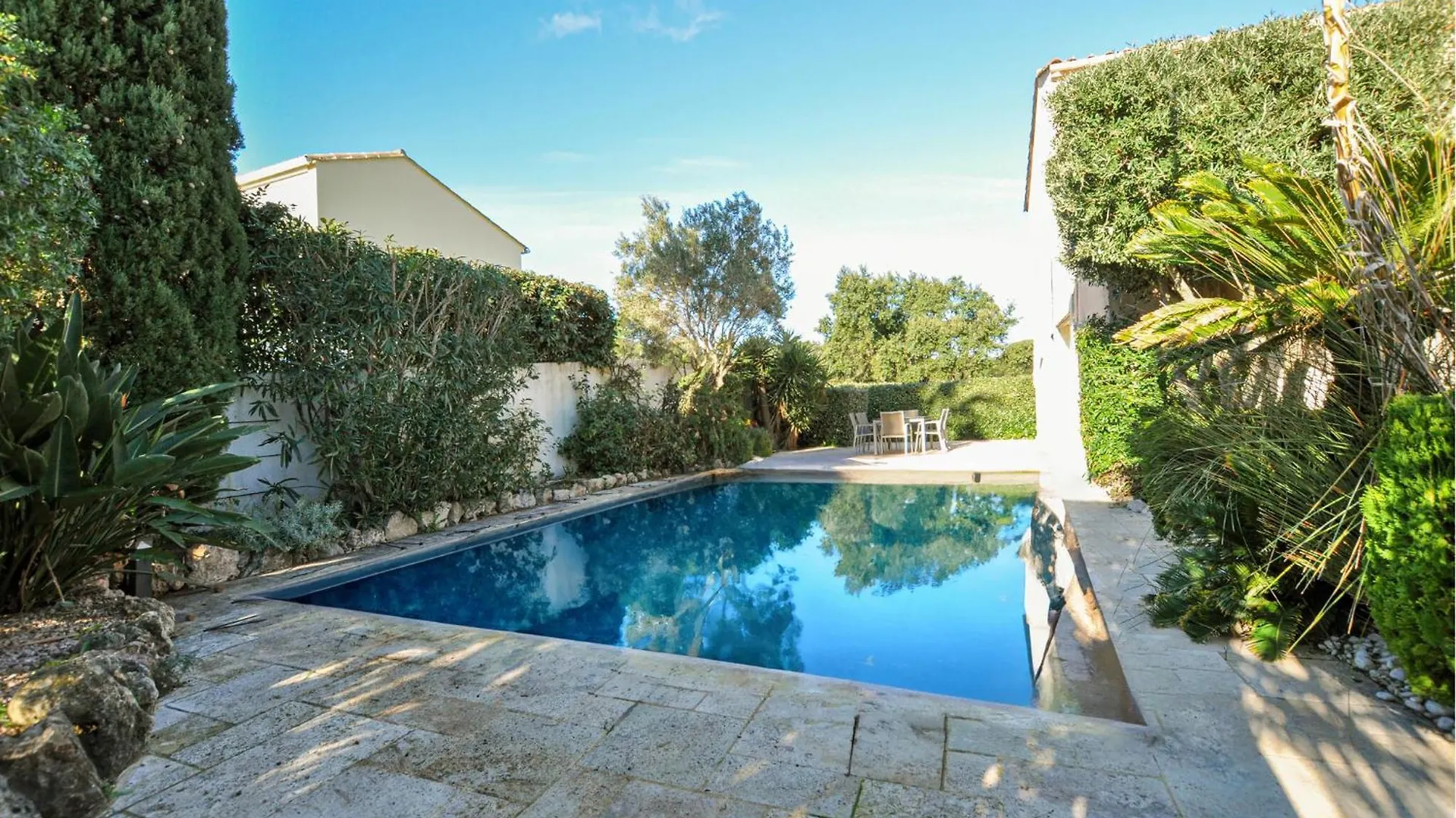 4 Bedroom Pet Friendly Home In Sainte Maxime
